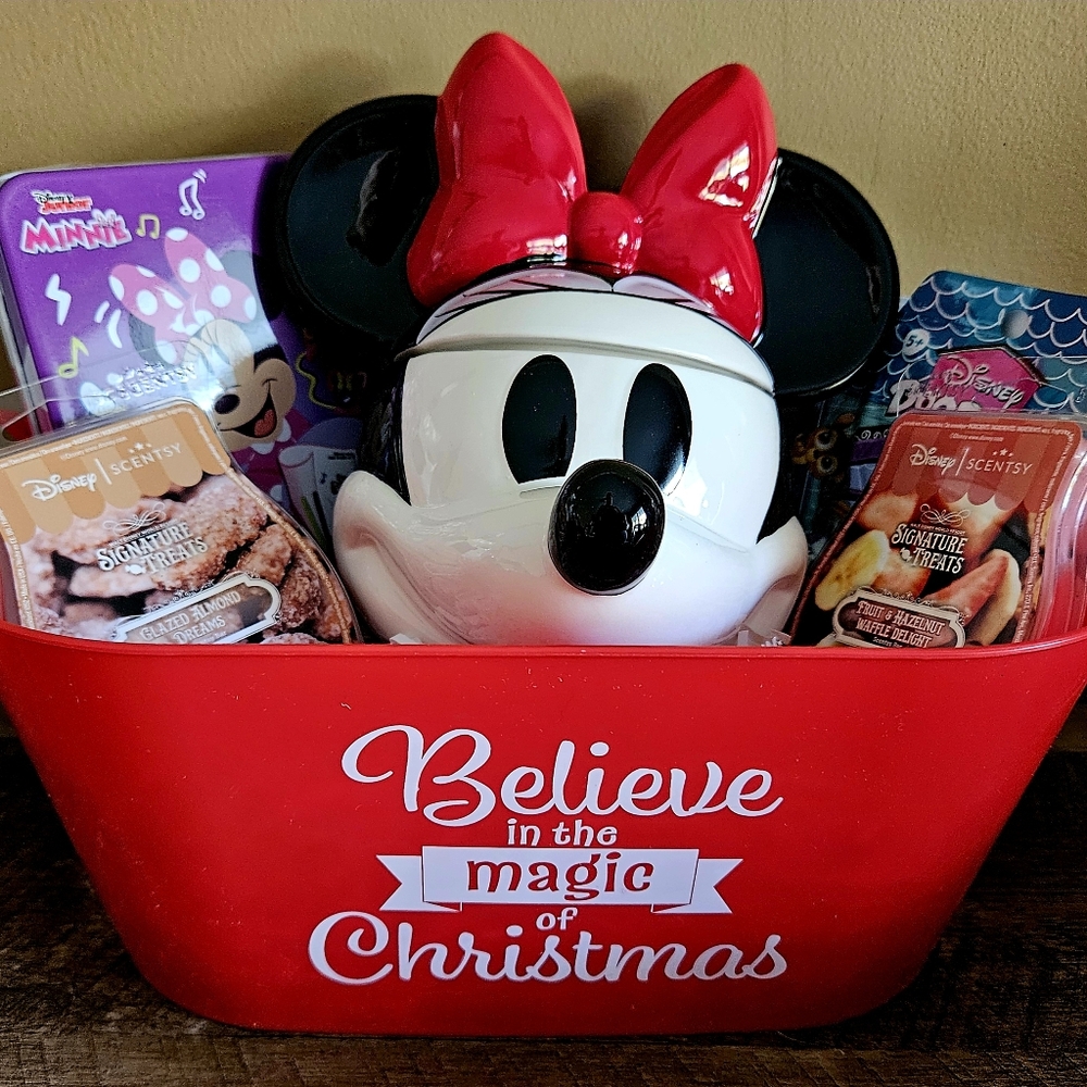 Disney Scentsy Gift Bundle